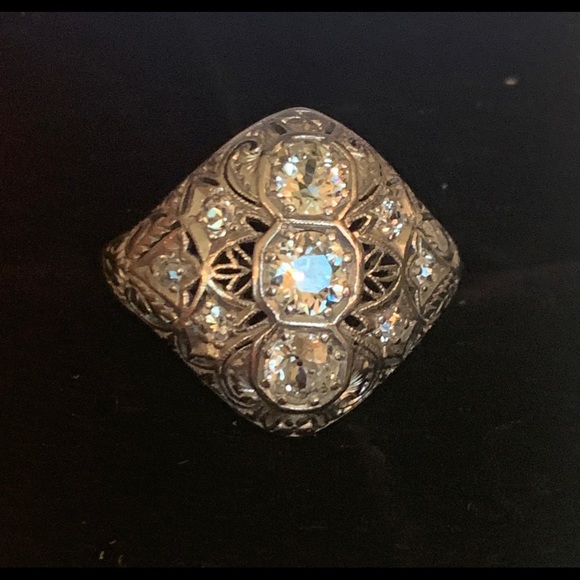 ๐ 18k WG Old Cut Genuine Deco Diamond Ring ๐ - Picture 4 of 8